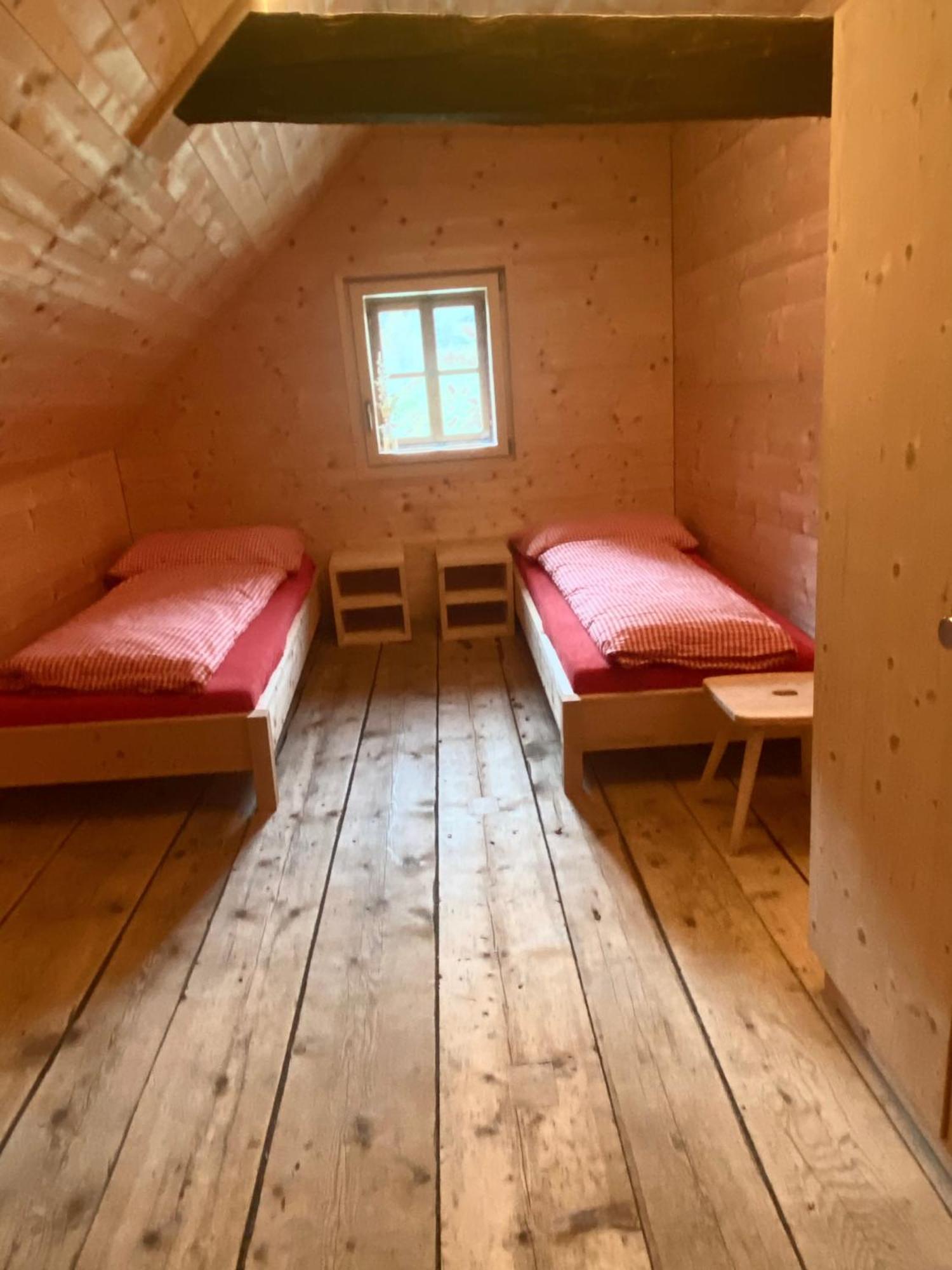 Alp Es-Cha Dadour Bed and Breakfast Madulain Exteriör bild